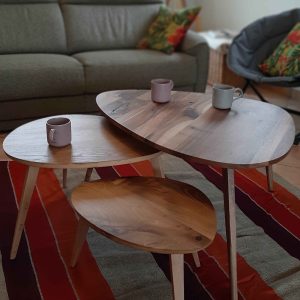 Tables gigognes