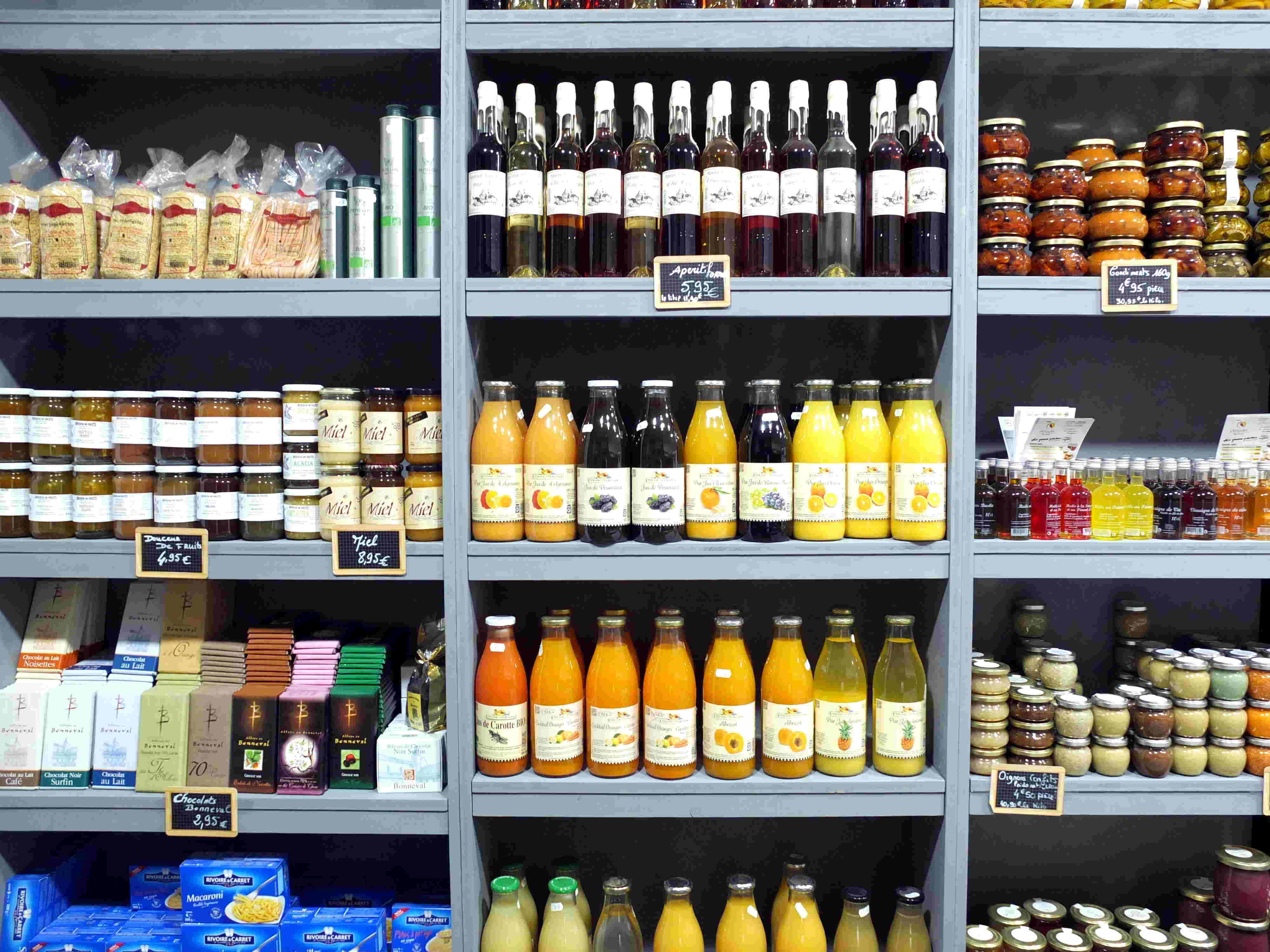 Agencement_présentoirs épicerie fine