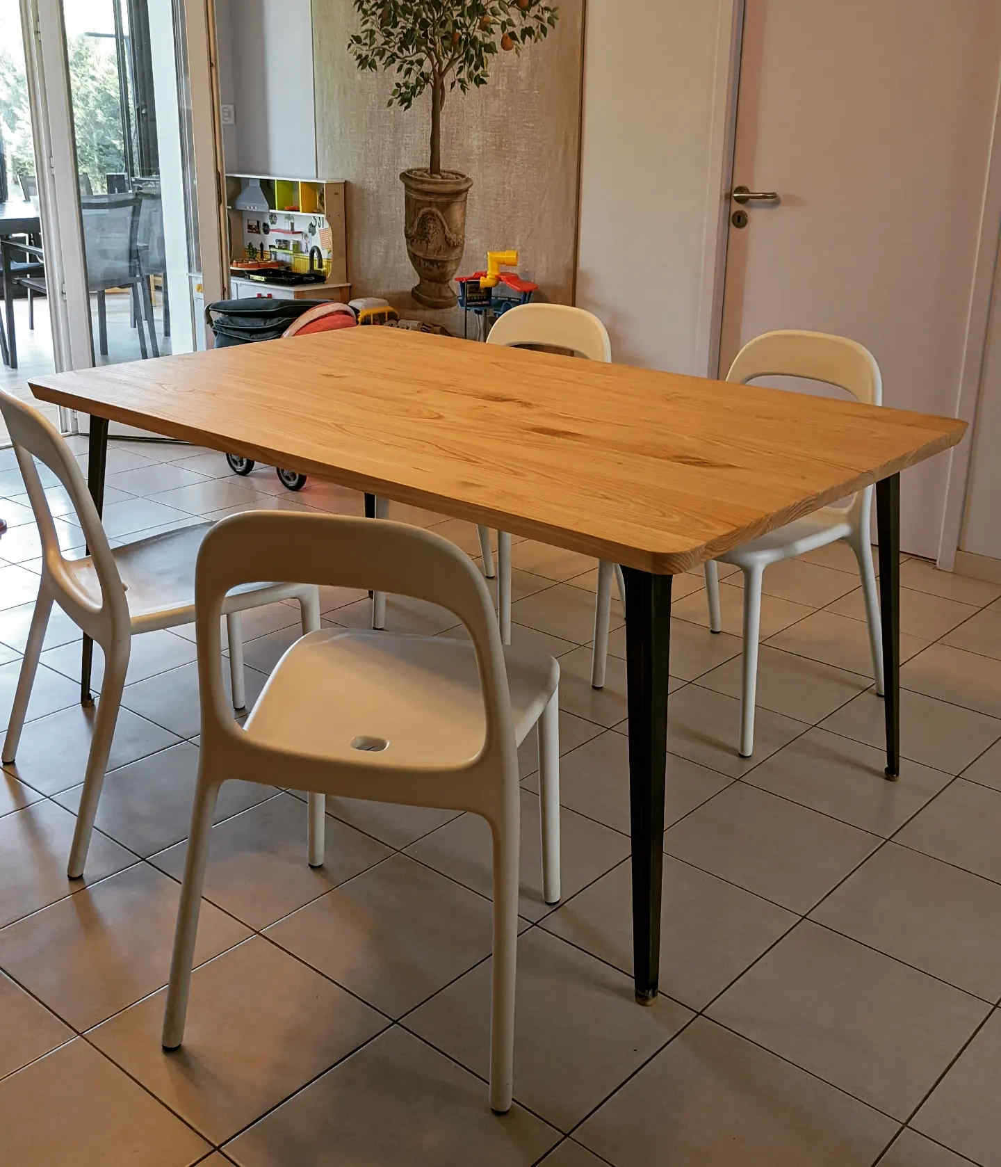table en bois recycle et métal