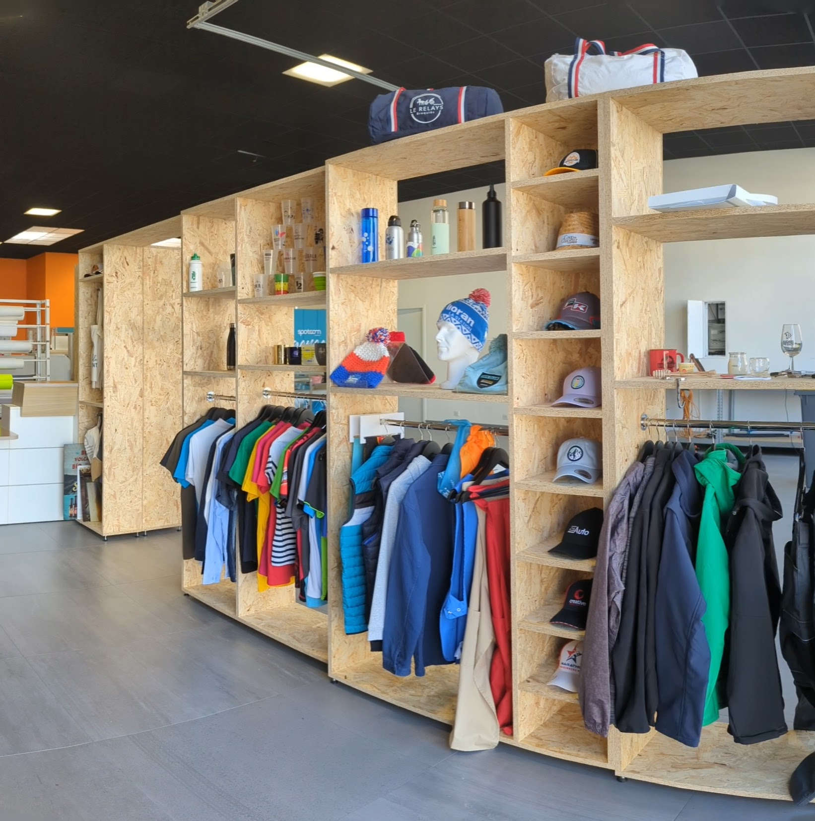 Rayonnages magasin